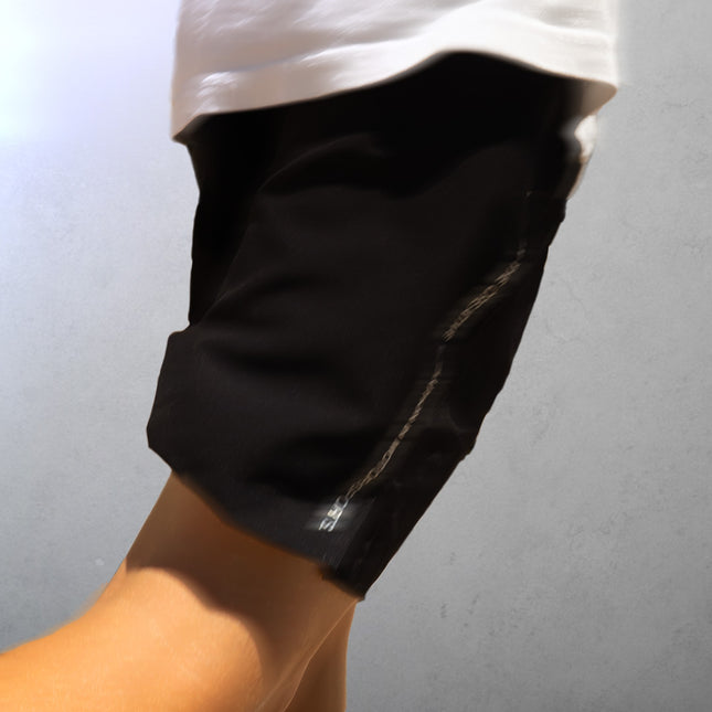 18" 'reflective' - Black